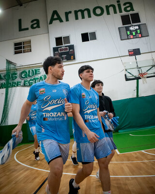 LA_SOC_F1-4.jpg26