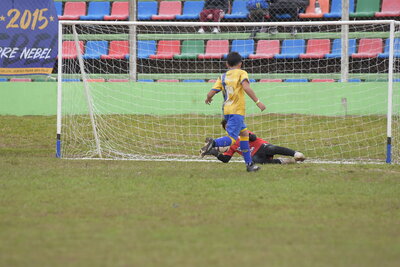 VIER_10_HS__45_.JPG20