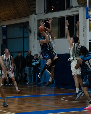 F2-02830.jpg5