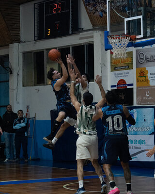 F2-02833.jpg3