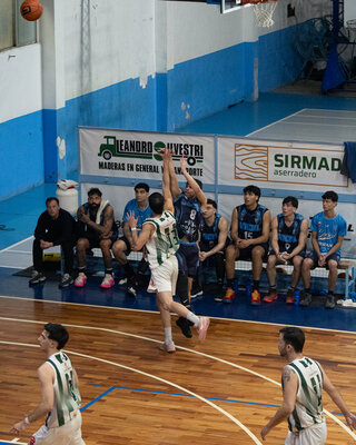 F2-03205.jpg21