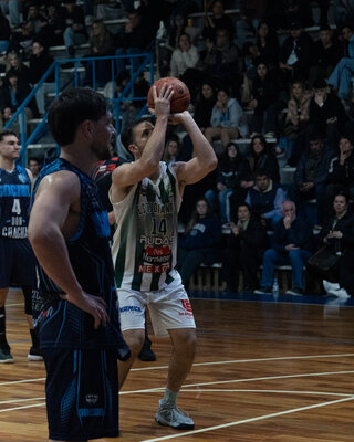 F2-03325.jpg3