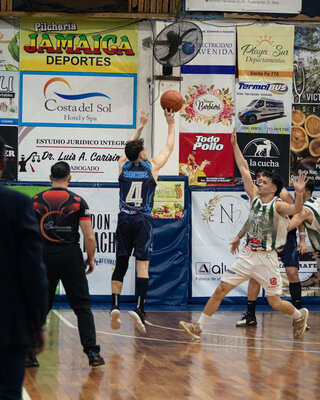 F2-03332.jpg2