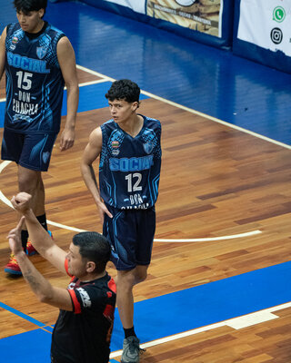 F2-03502.jpg