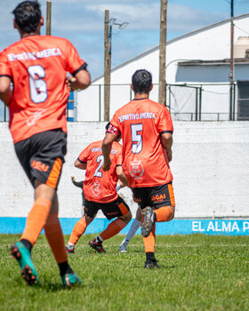 PRIMERA F18-40.jpg21