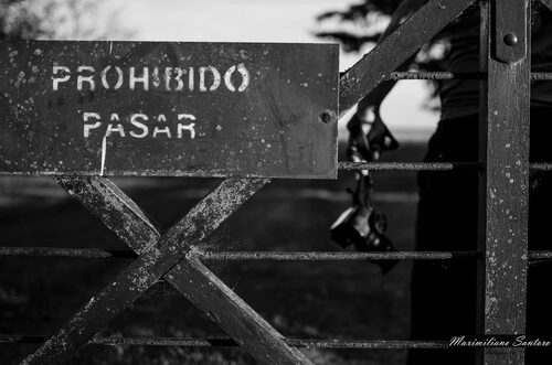 prohibido pasar.jpg